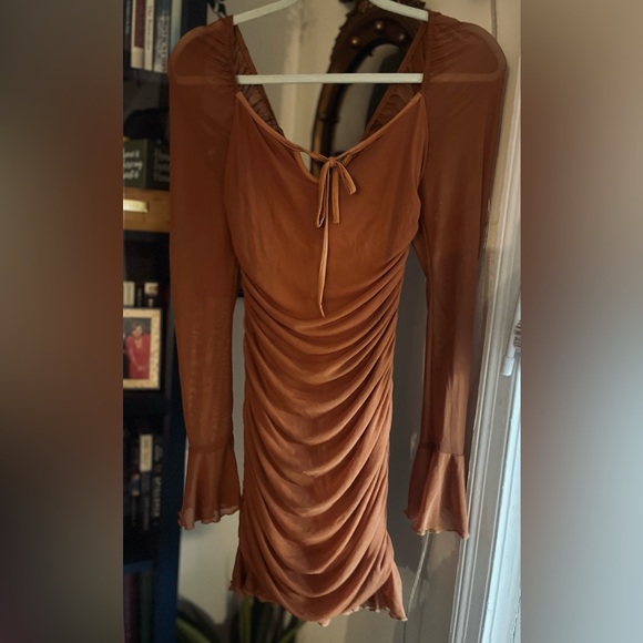SHEIN Long Sleeve Ruched Dress in Rust - Picture 4 of 8